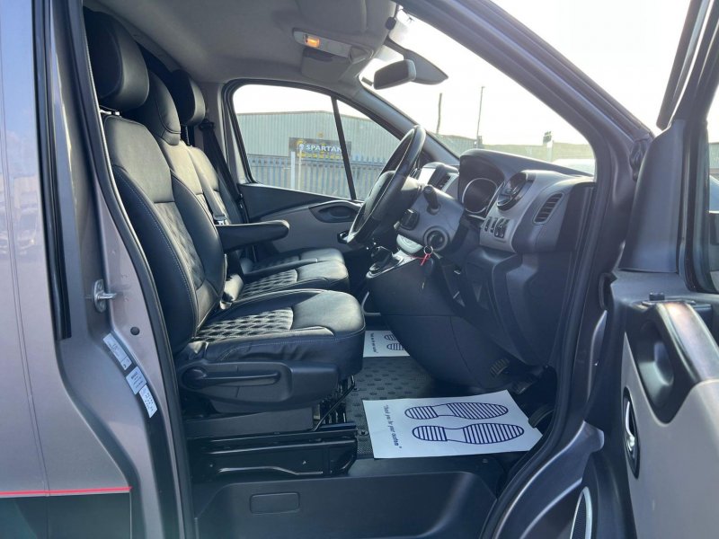 RENAULT TRAFIC
