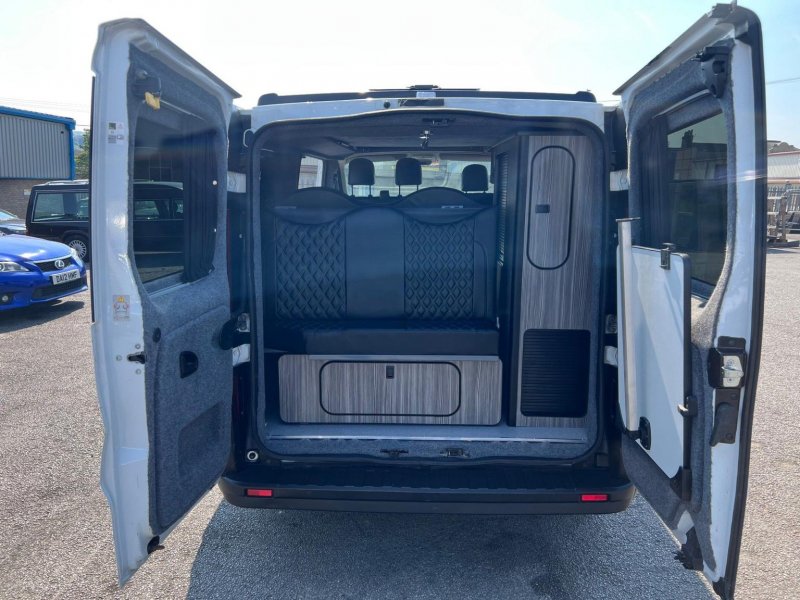VAUXHALL VIVARO