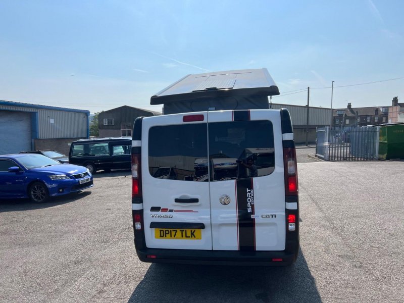 VAUXHALL VIVARO