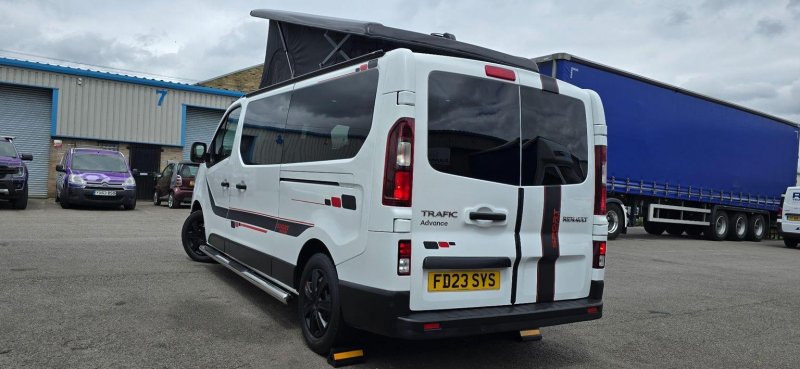 RENAULT TRAFIC
