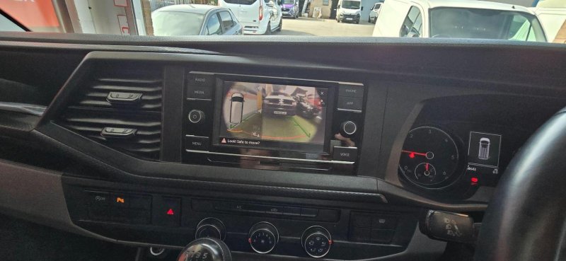VOLKSWAGEN TRANSPORTER