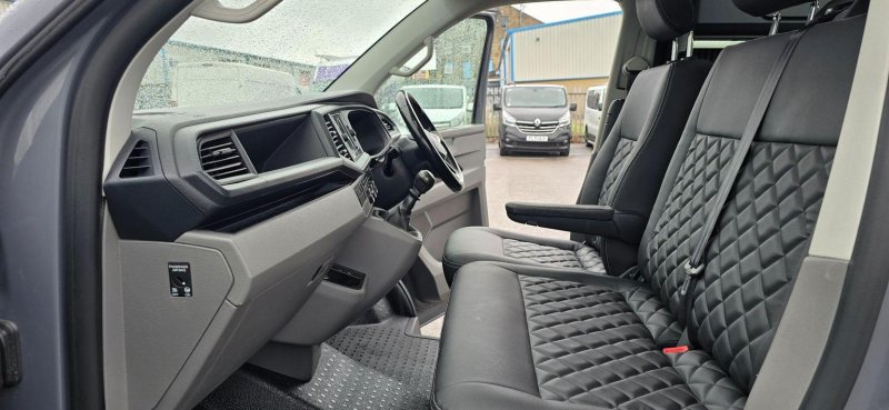 VOLKSWAGEN TRANSPORTER