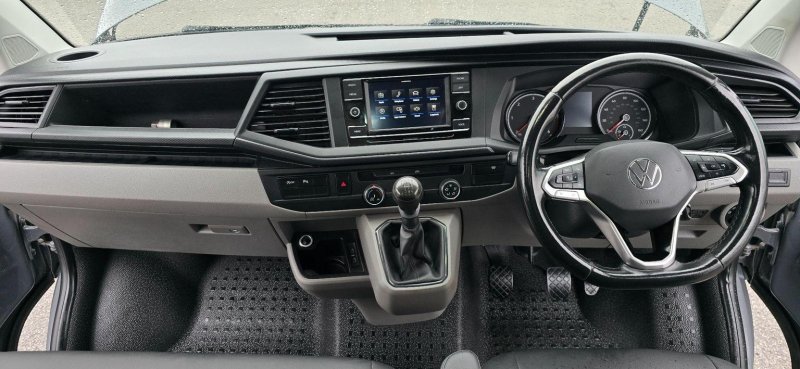 VOLKSWAGEN TRANSPORTER