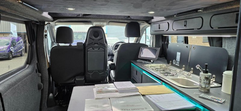 VAUXHALL VIVARO