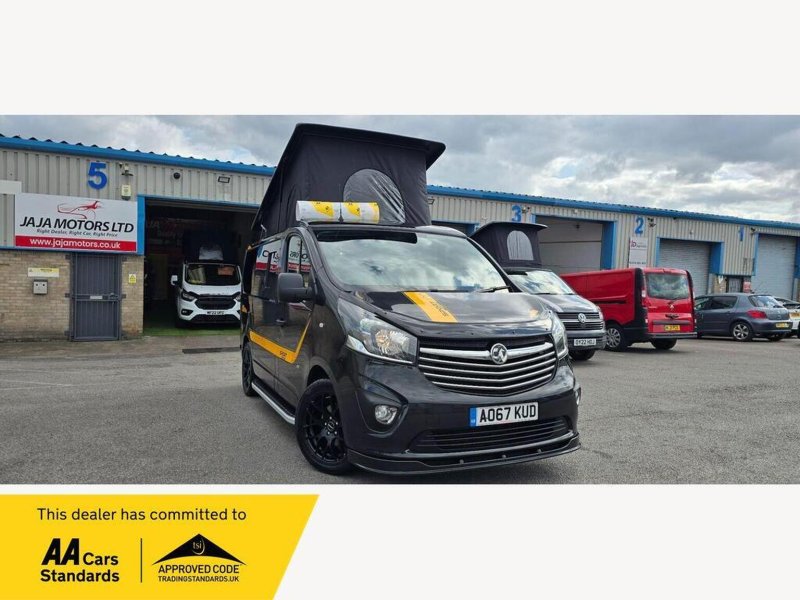 VAUXHALL VIVARO