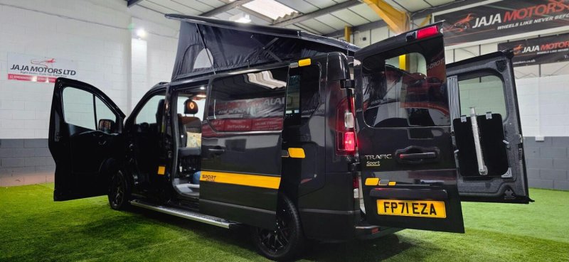 RENAULT TRAFIC