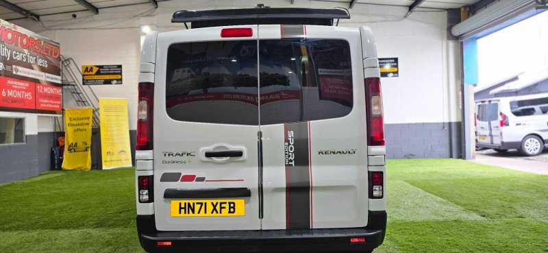 RENAULT TRAFIC