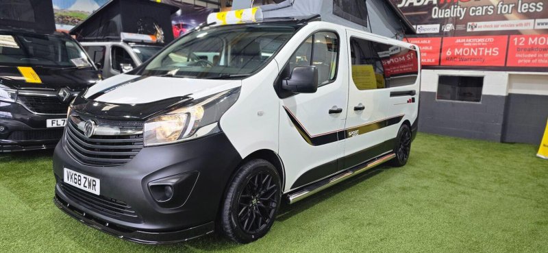 VAUXHALL VIVARO