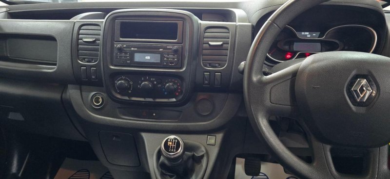 RENAULT TRAFIC