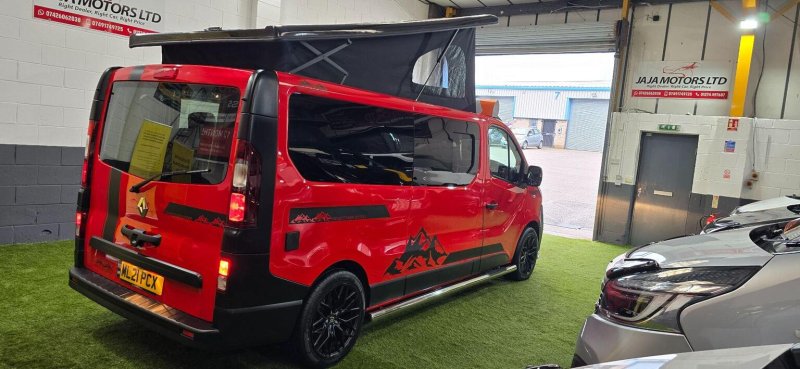 RENAULT TRAFIC