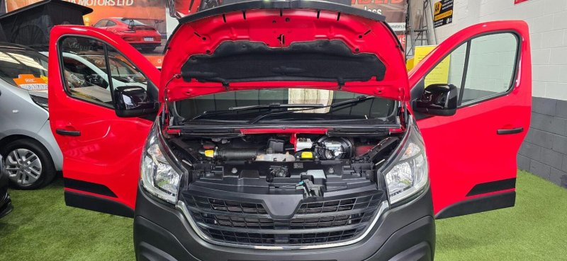 RENAULT TRAFIC