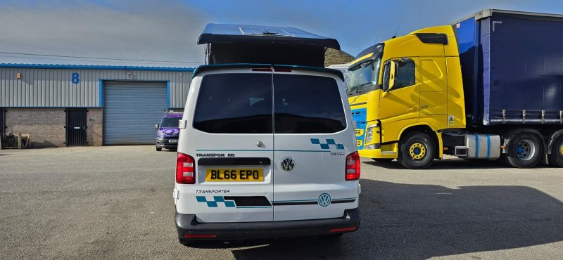 VOLKSWAGEN TRANSPORTER
