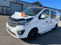 VAUXHALL VIVARO