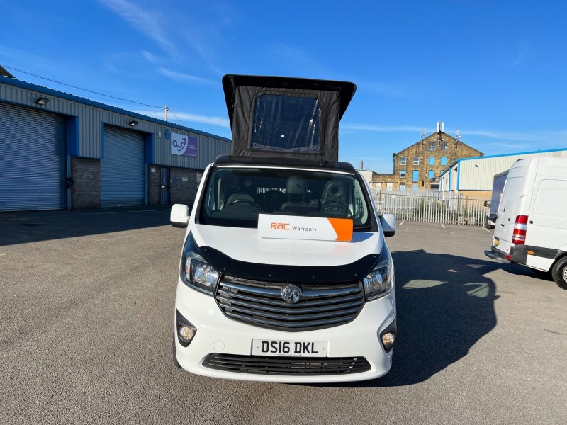 VAUXHALL VIVARO