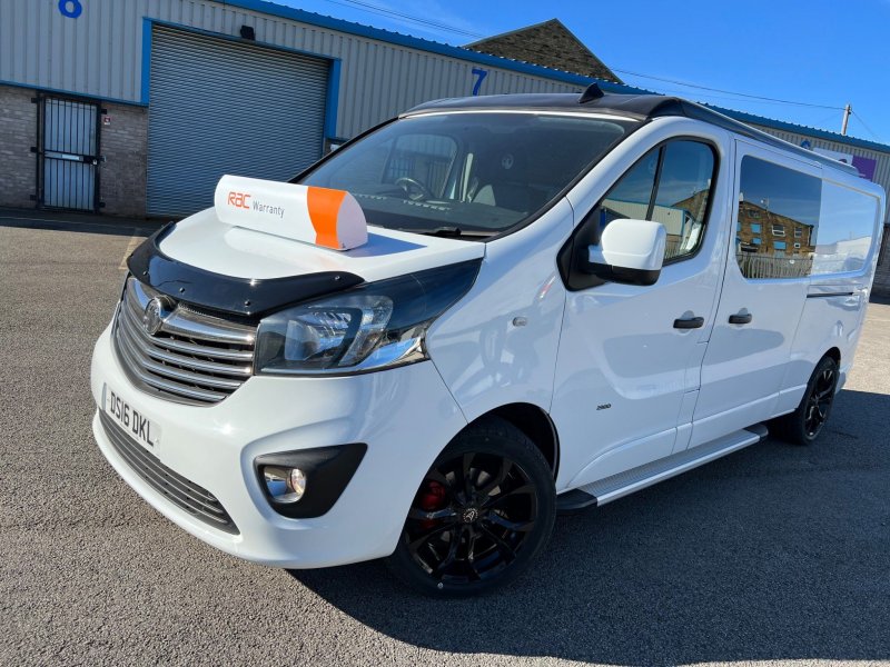 VAUXHALL VIVARO