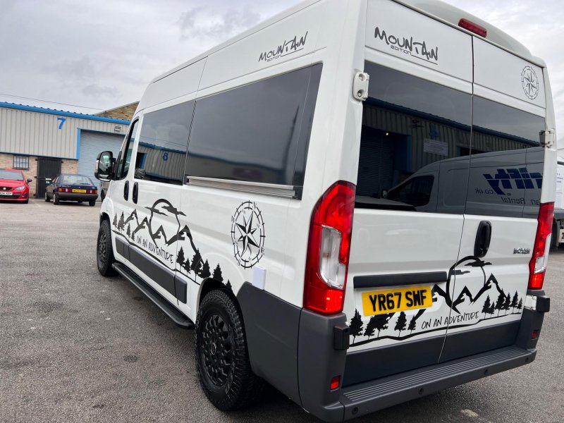 PEUGEOT BOXER