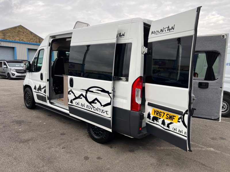 PEUGEOT BOXER