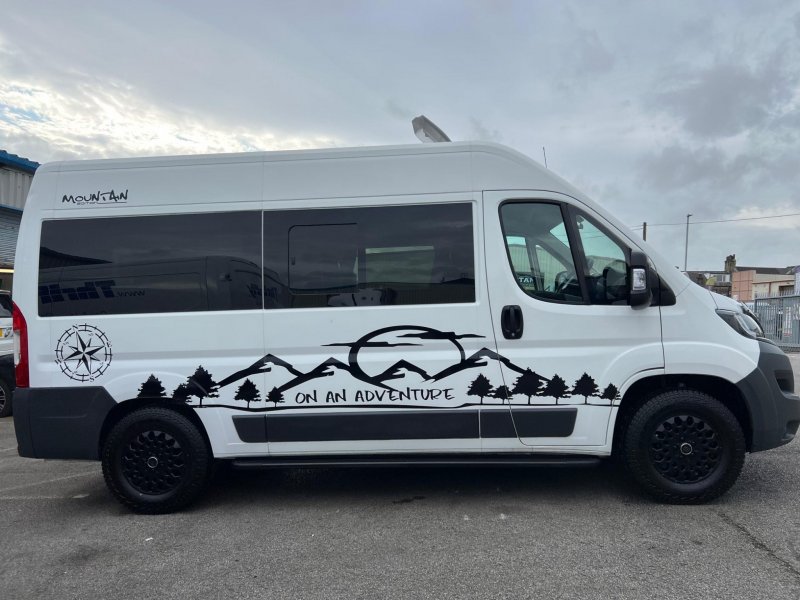 PEUGEOT BOXER