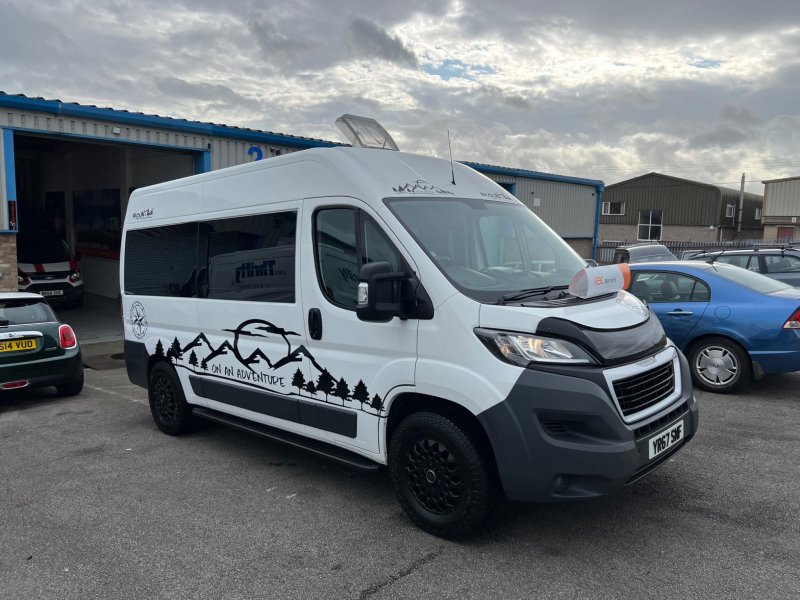 PEUGEOT BOXER