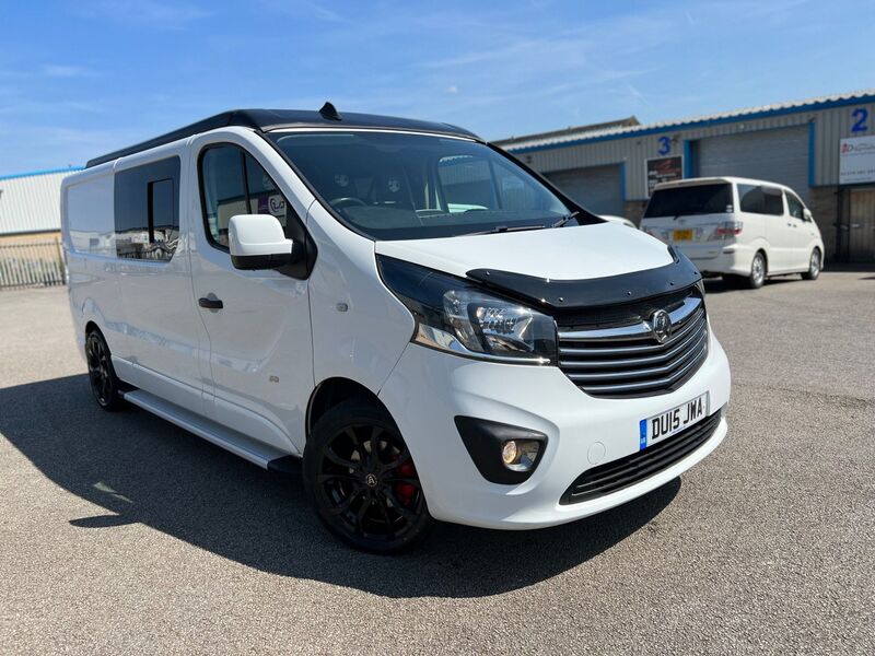 VAUXHALL VIVARO