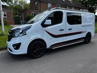 VAUXHALL VIVARO