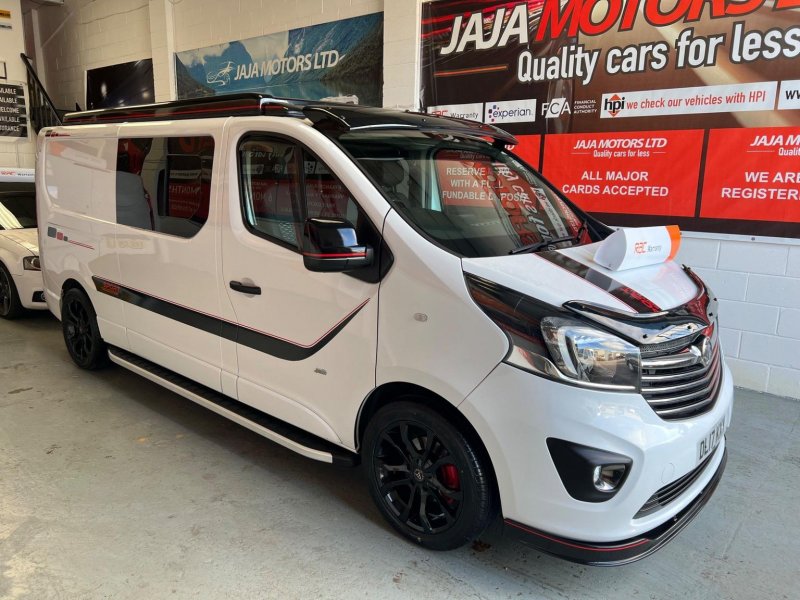 VAUXHALL VIVARO