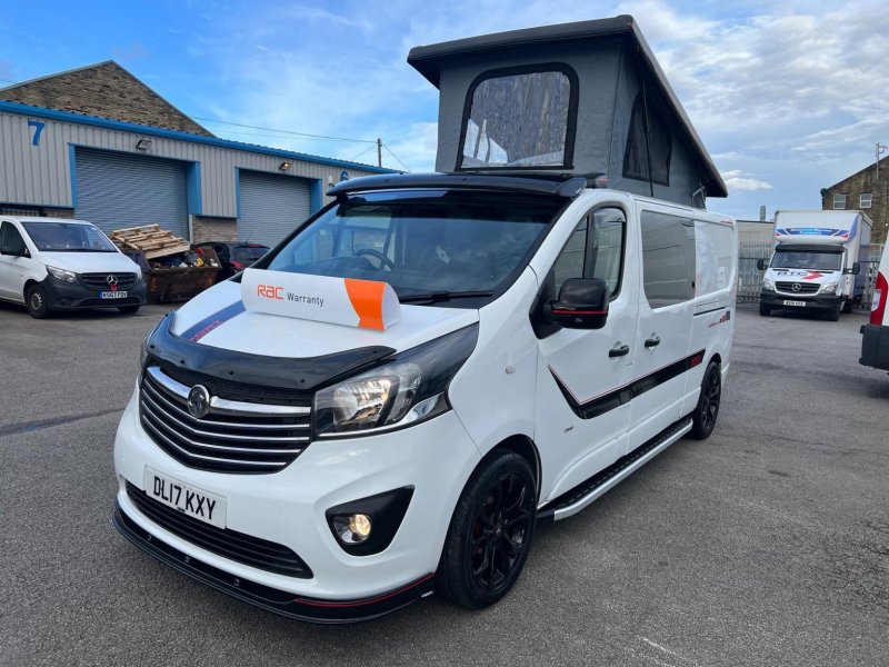 VAUXHALL VIVARO