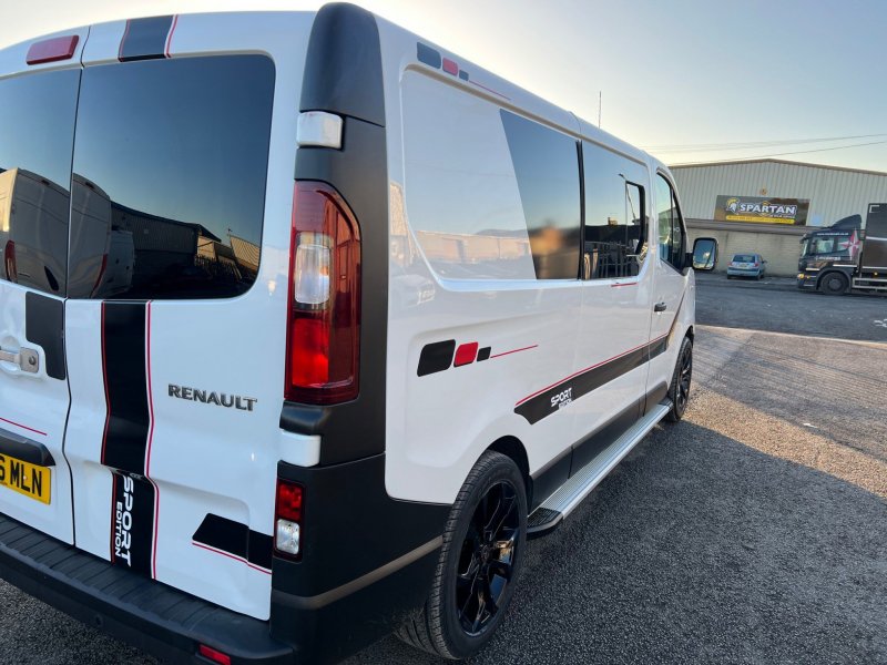 RENAULT TRAFIC