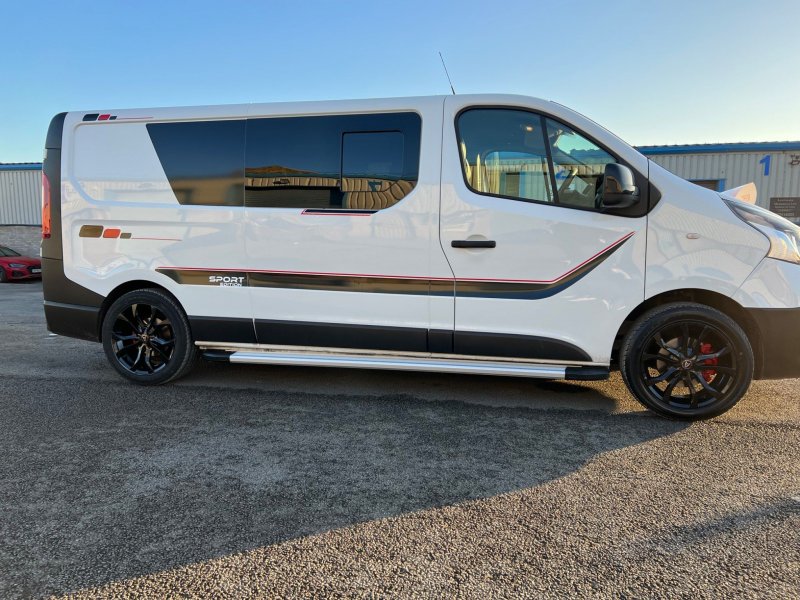 RENAULT TRAFIC