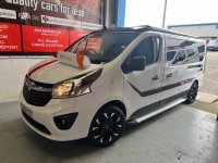 VAUXHALL VIVARO
