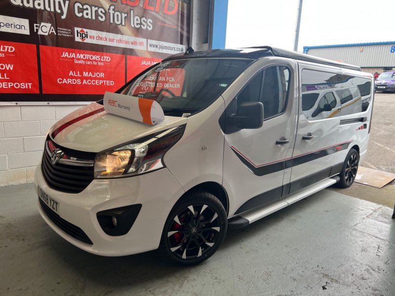 VAUXHALL VIVARO