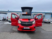 VAUXHALL VIVARO