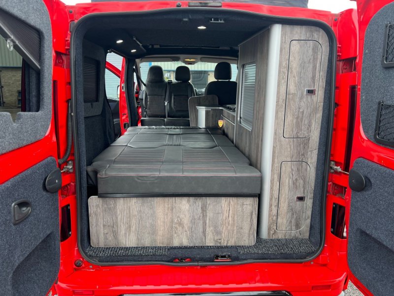 VAUXHALL VIVARO