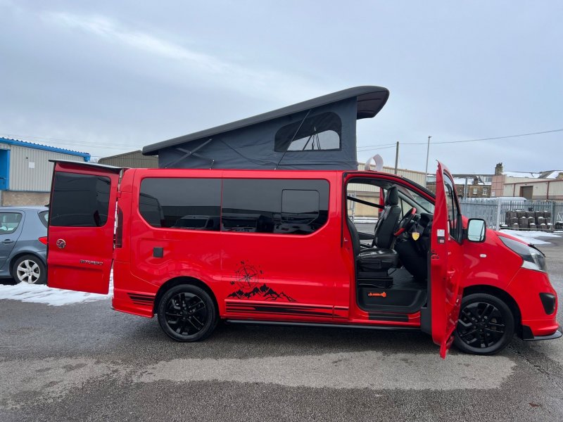 VAUXHALL VIVARO
