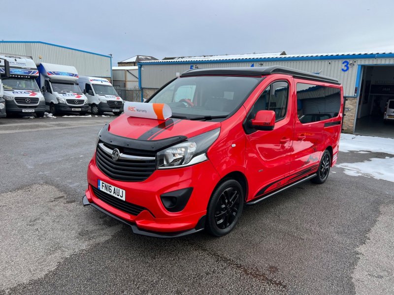 VAUXHALL VIVARO