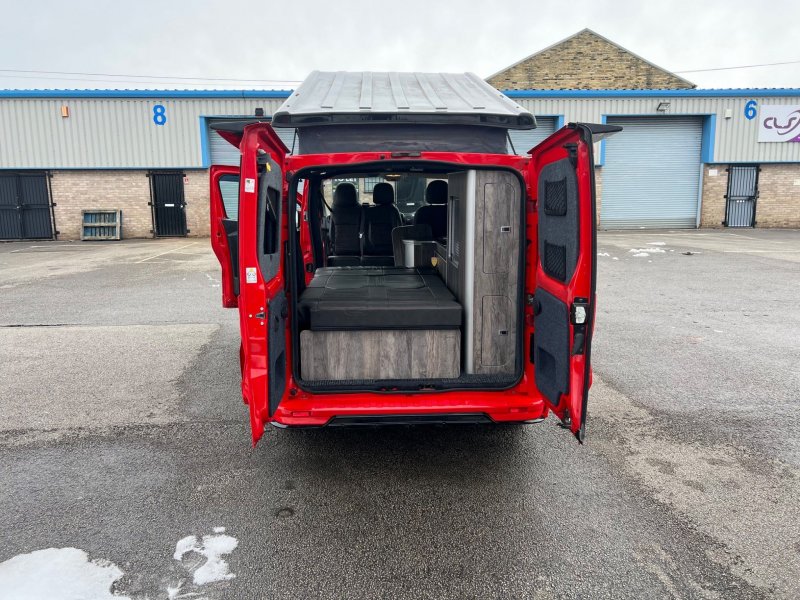 VAUXHALL VIVARO