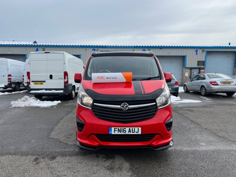 VAUXHALL VIVARO