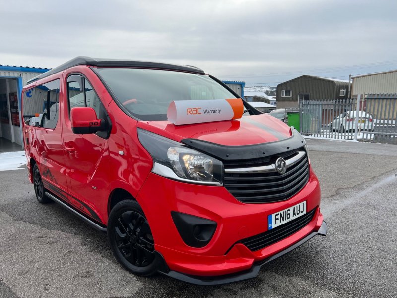 VAUXHALL VIVARO