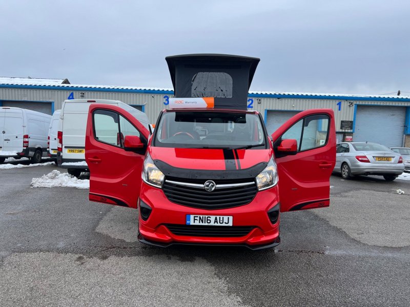 VAUXHALL VIVARO
