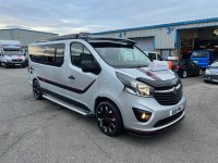 VAUXHALL VIVARO