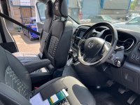 VAUXHALL VIVARO