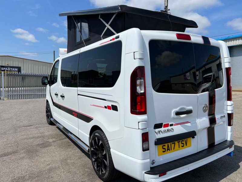 VAUXHALL VIVARO