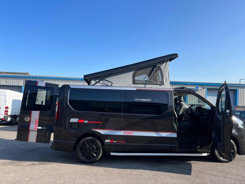 VAUXHALL VIVARO