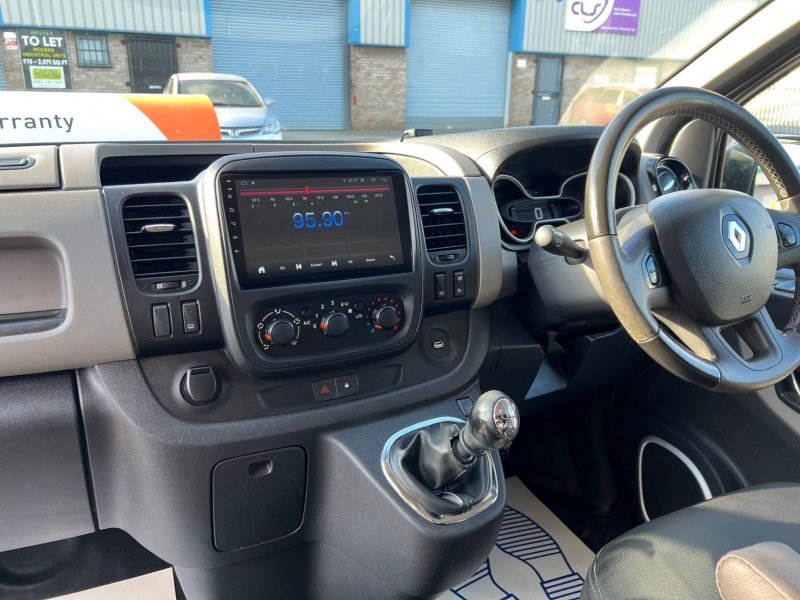 RENAULT TRAFIC