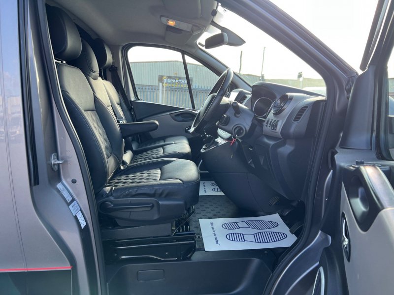 RENAULT TRAFIC